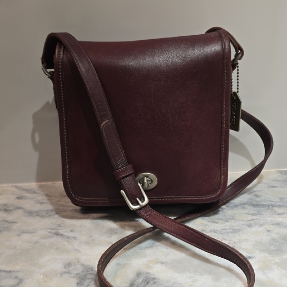 Coach Handbags - Coach Rich Dark Brown Vintage Leather Shoulder/Crossbody Bag